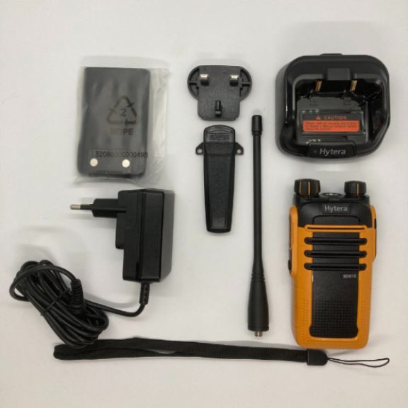 Hytera BD615 digitális urh adóvevő