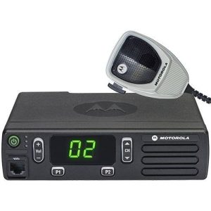 Motorola DM1400 mobil adóvevő Motorola DM1400 mobil adóvevő